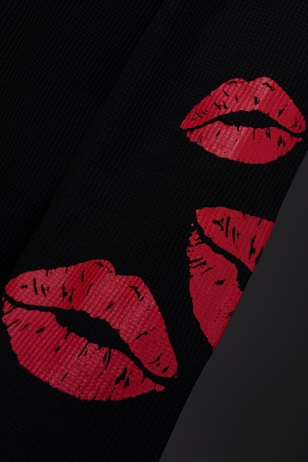 Kisses Waffle Tee