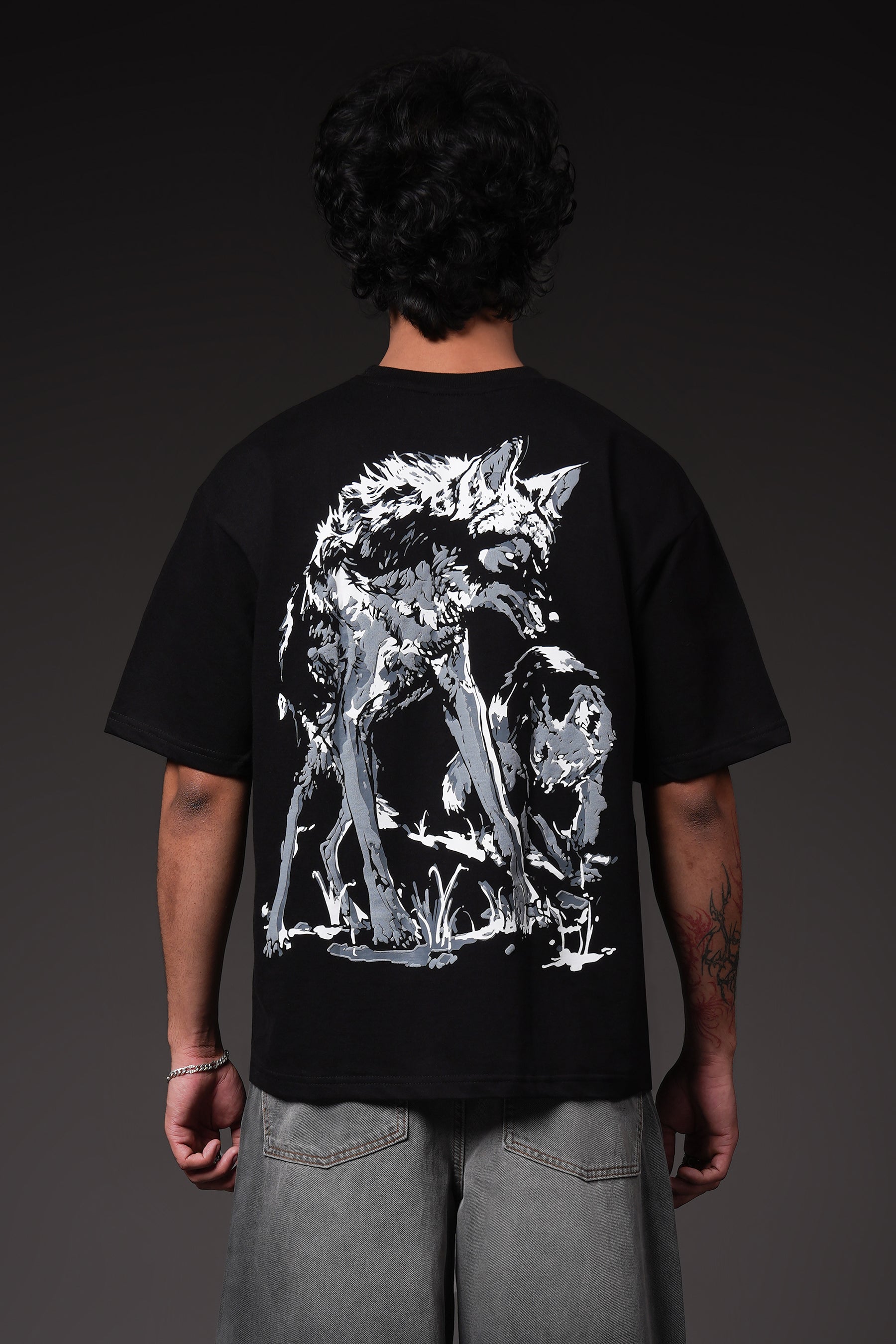 Wolf Tee