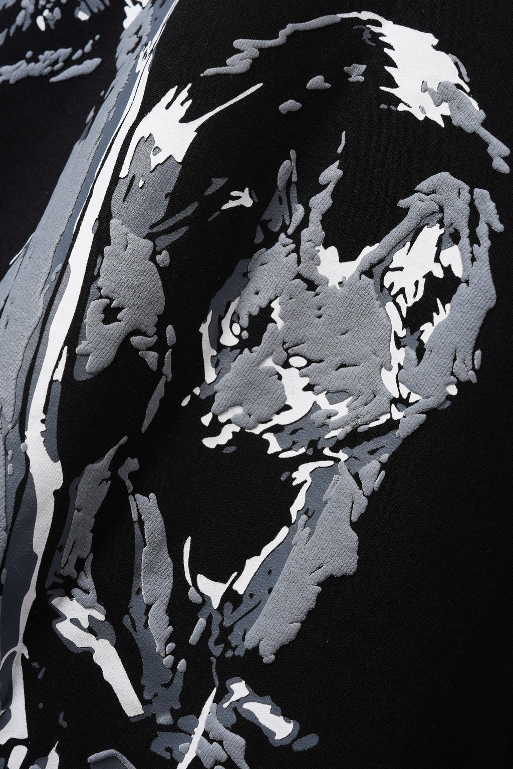 Wolf Tee