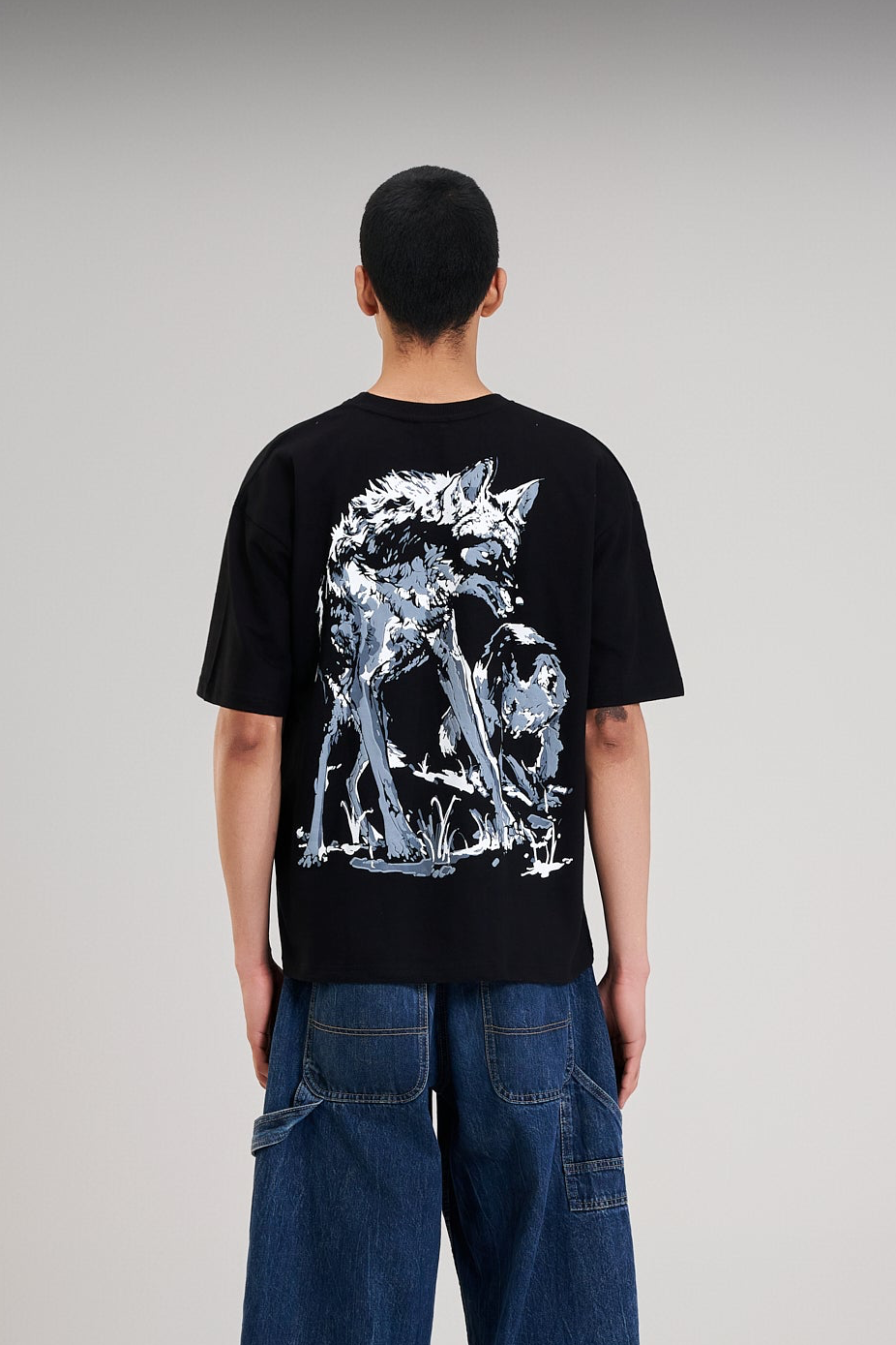 Wolf Tee